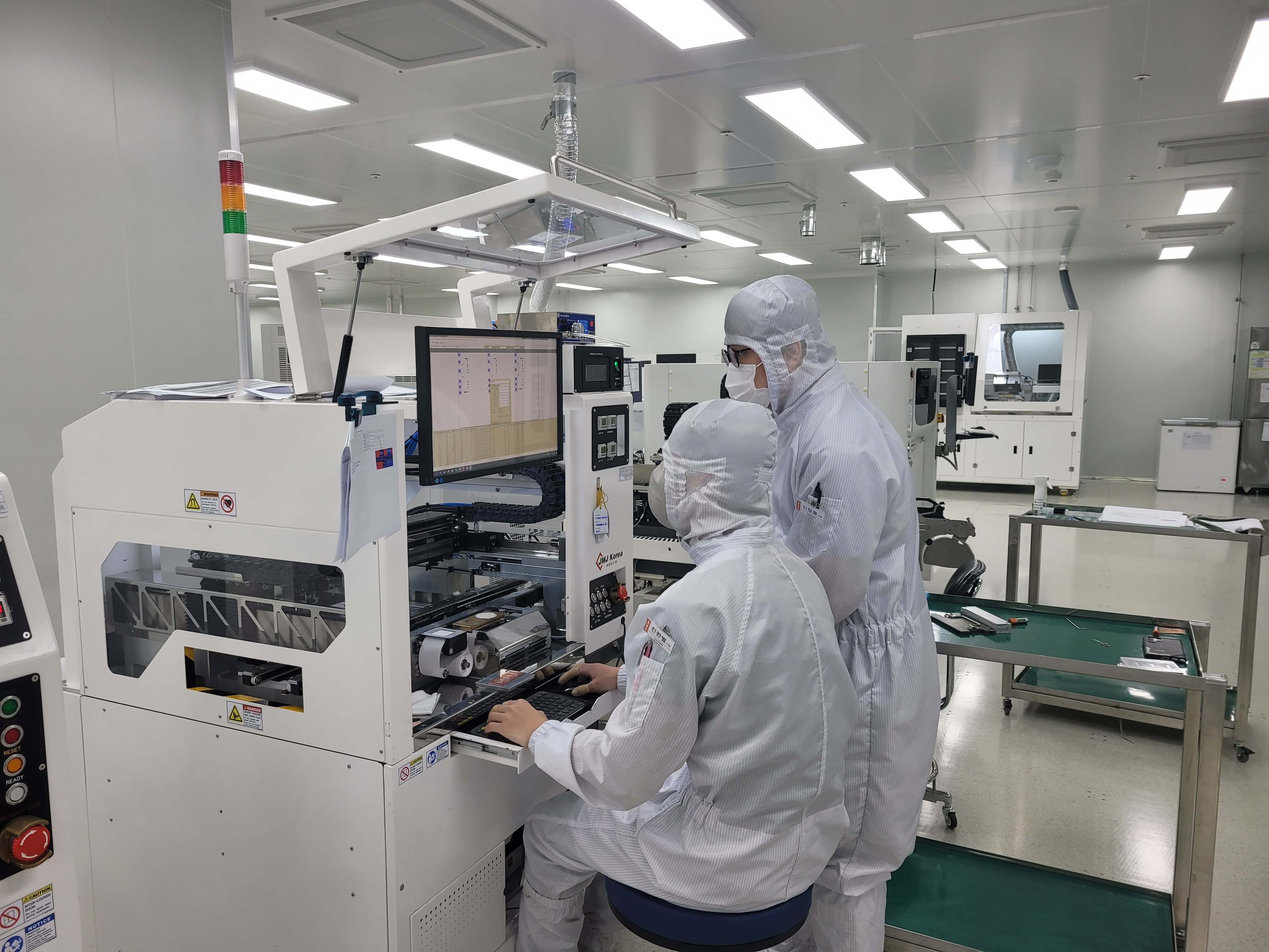 PKG Develop Division 이미지